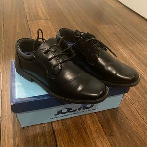 Boys Dress Shoes - Size 3 Big Kids